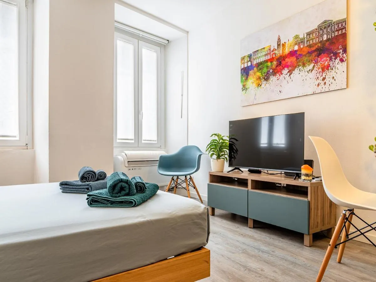 The Blue Nest Life&Art Studio Apartment Bergamo