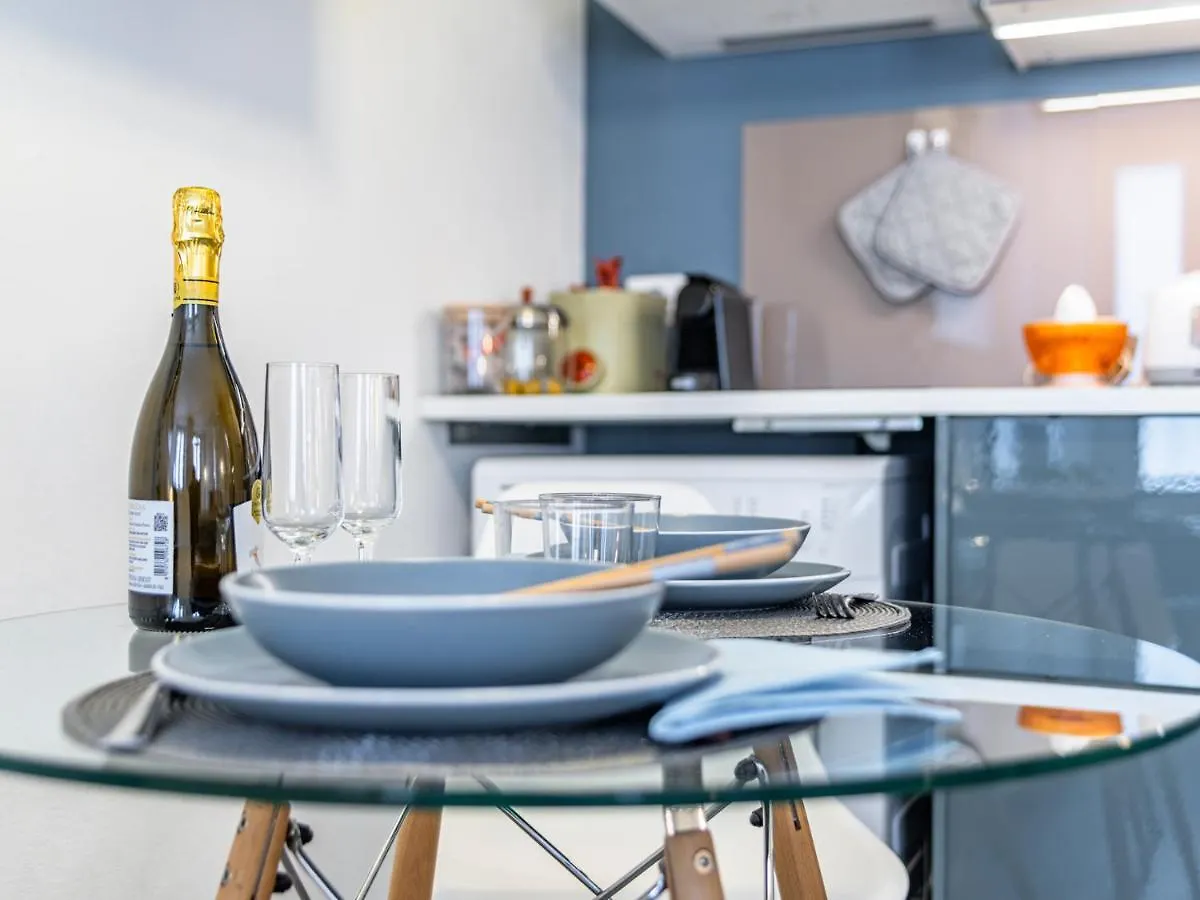 The Blue Nest Life&Art Studio Apartment Bergamo Italy